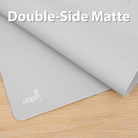 Folksy Super Kitchen heat resistant mat safely handles hot trays.