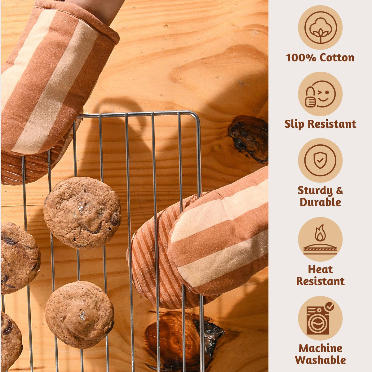 Folkulture non-slip cotton layering provides a secure grip on pots and pans.