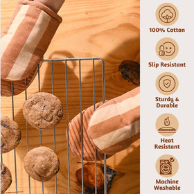 Folkulture non-slip cotton layering provides a secure grip on pots and pans.