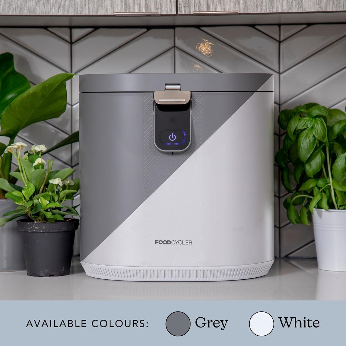 Food Cycler Eco 5 quiet-operation supports distraction-free processing.