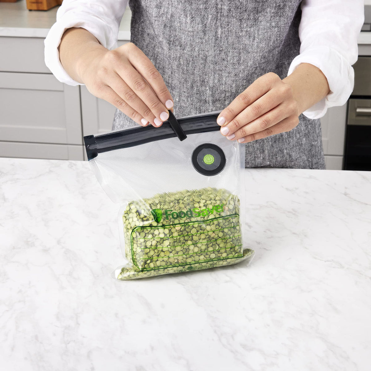 FoodSaver gallon bags airtight-seal operation in use.