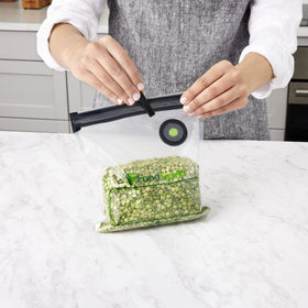 FoodSaver gallon bags airtight-seal operation in use.