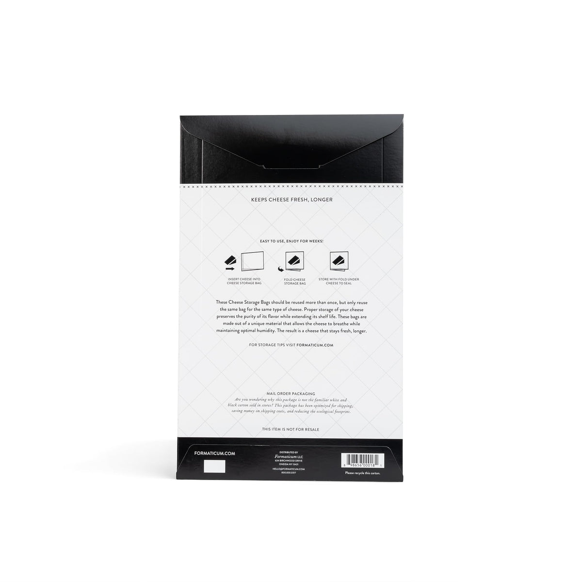 Formaticum wax paper bag in fridge shows moisture regulation for freshness.