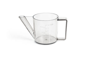 Fox Run gravy separator pour view showing leaner gravy after fat removal