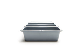 Fox Run linked loaf pan shows sturdy carbon steel construction.