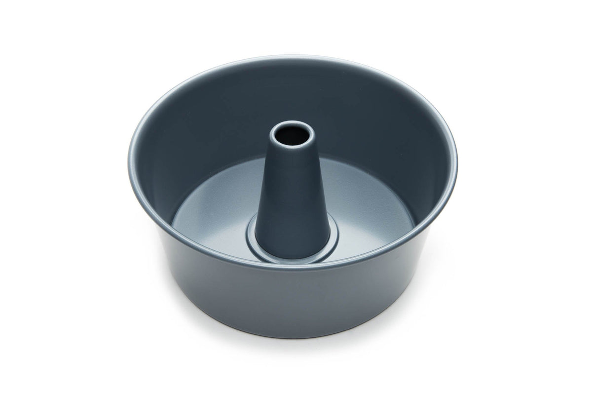 Fox Run multi-use bake mold suitable for angel food, sponge, and more.