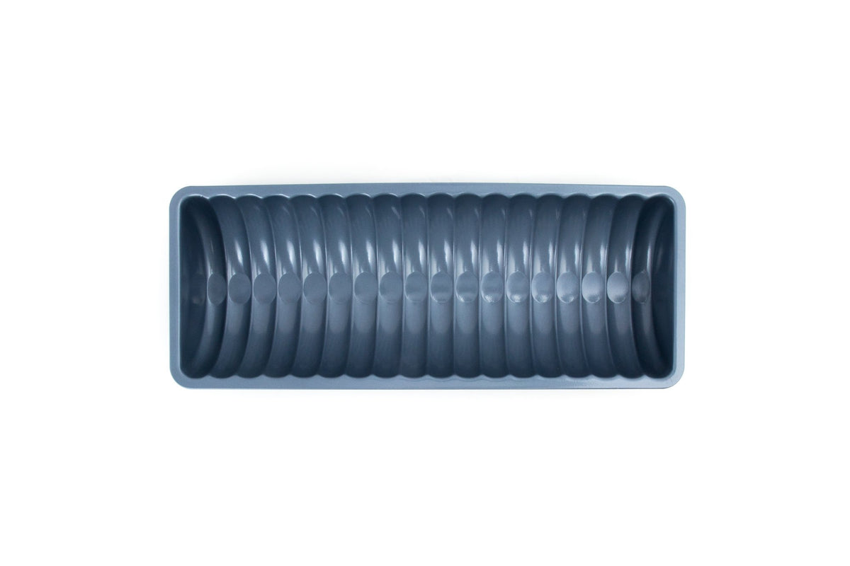 Fox Run Rehrucken almond cake pan dimensions 4-75x12-25, highlighting compact form.