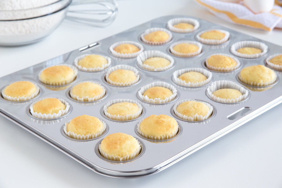 Fox Run stainless steel bakeware demonstrates durability for repeated use.