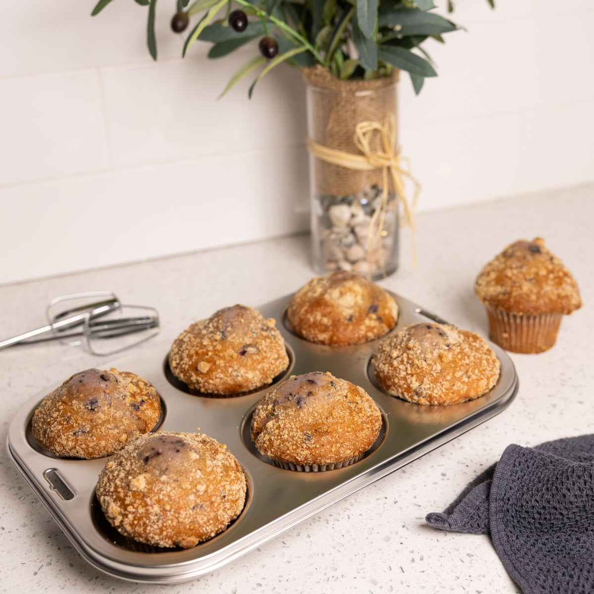Fox Run stainless steel construction highlights durable, long-lasting bakeware