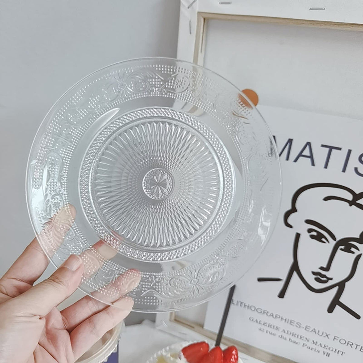 Frcctre plates enhance any table setting for formal or casual occasions