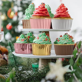 Free-Air mini muffin cups show 2.7 inch size—perfect for bite-sized desserts.