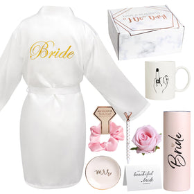Frerdui bridal silk robes show luxury and comfort on the wedding journey