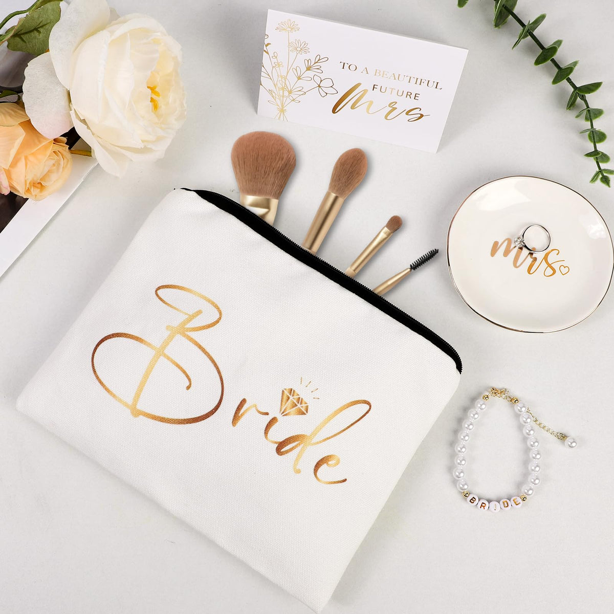 Frerdui Bride Pearl Bracelet adds elegant sparkle to the celebration