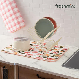 FRESHMINT microfiber-dish-mat soaks up water up to four times its weight.