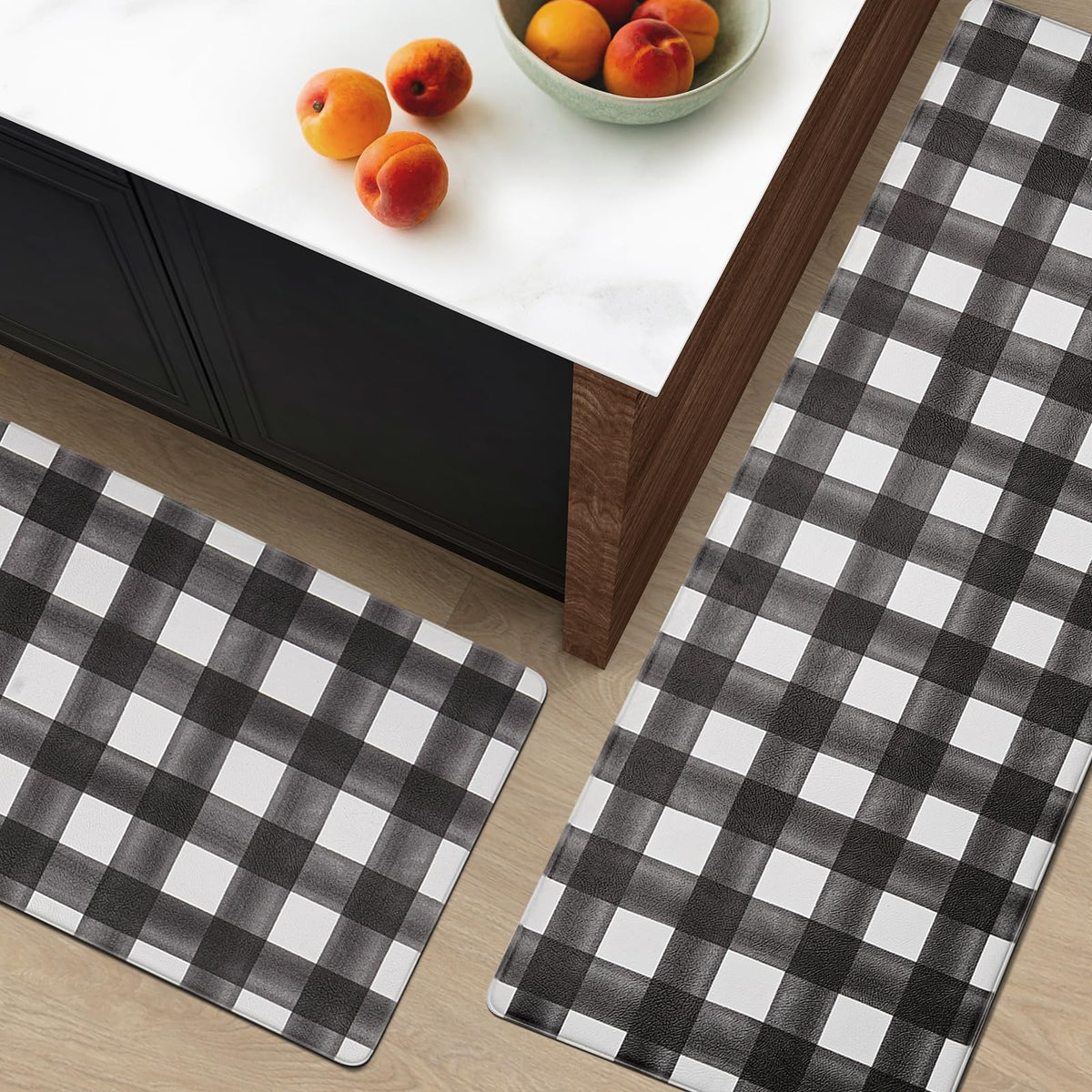 FRESHMINT anti-fatigue close-up highlighting soft cushioning for long tasks in the kitchen.