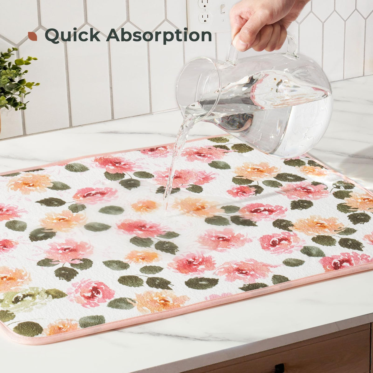 FRESHMINT reversible-grid-dish mat offers stylish geometry and practical protection.