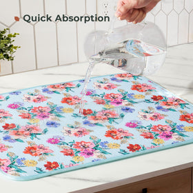 FreshMint grid design drying mat closeup shows the intricate pattern and premium microfiber.