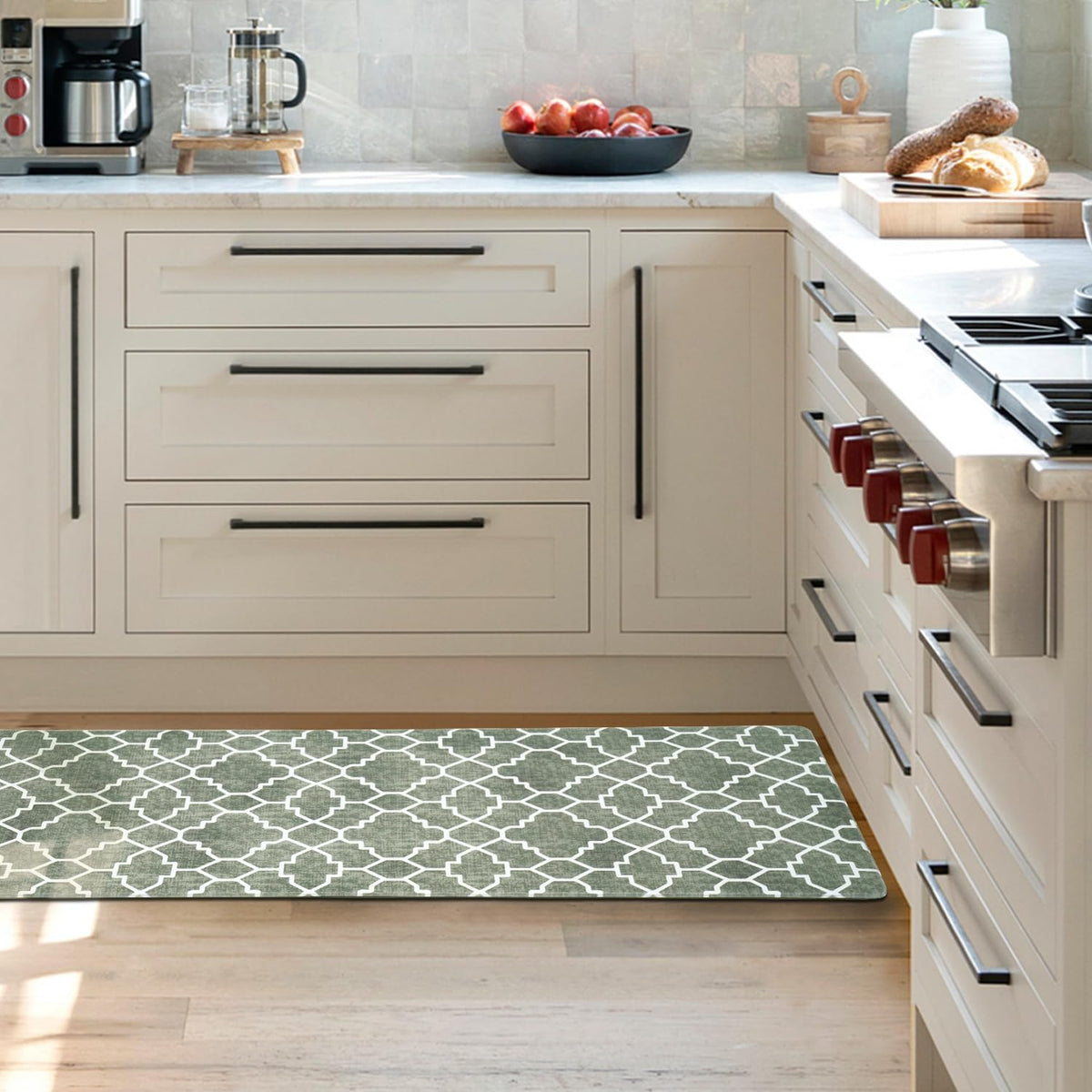 Freshmint memory foam cushion provides plush comfort for cooking and dishwashing