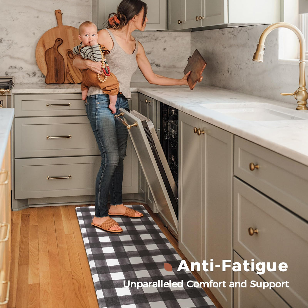 FRESHMINT waterproof backing close-up enables easy wipe cleaning after spills.