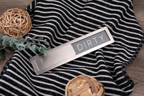 FridayVibez magnet side view highlighting dual labels for easy organization.