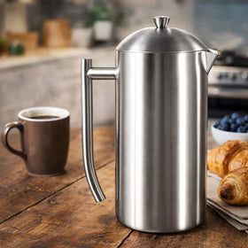 Frieling versatile press for coffee and tea brewing