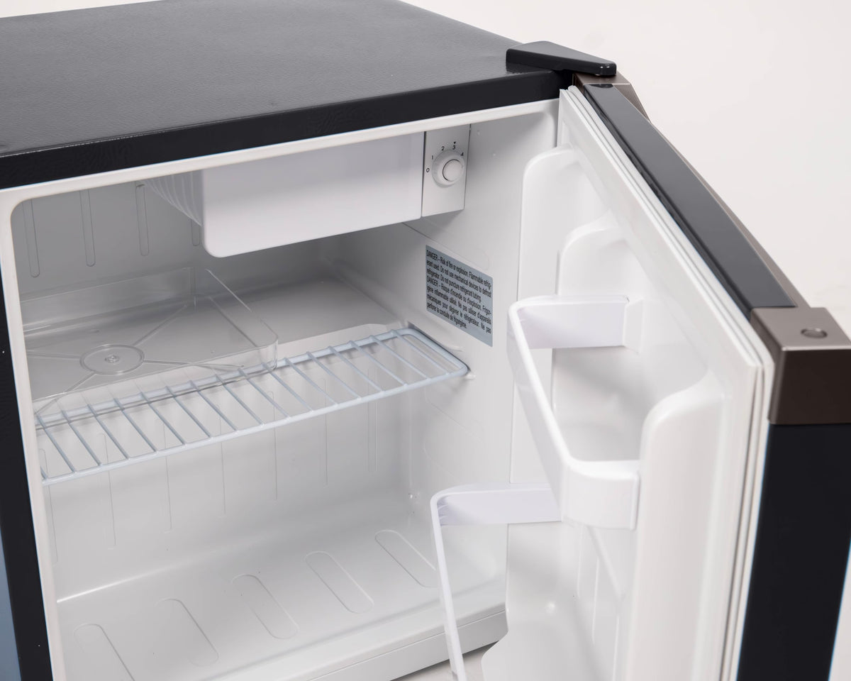 Frigidaire reversible door for flexible placement in any room