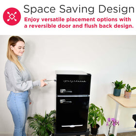 Frigidaire EFR840 crisper drawer to keep produce and snacks fresh.