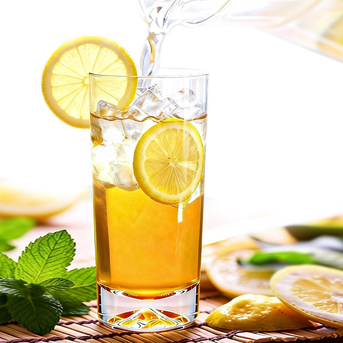 Ftystall premium glass material highlights drink color and texture.