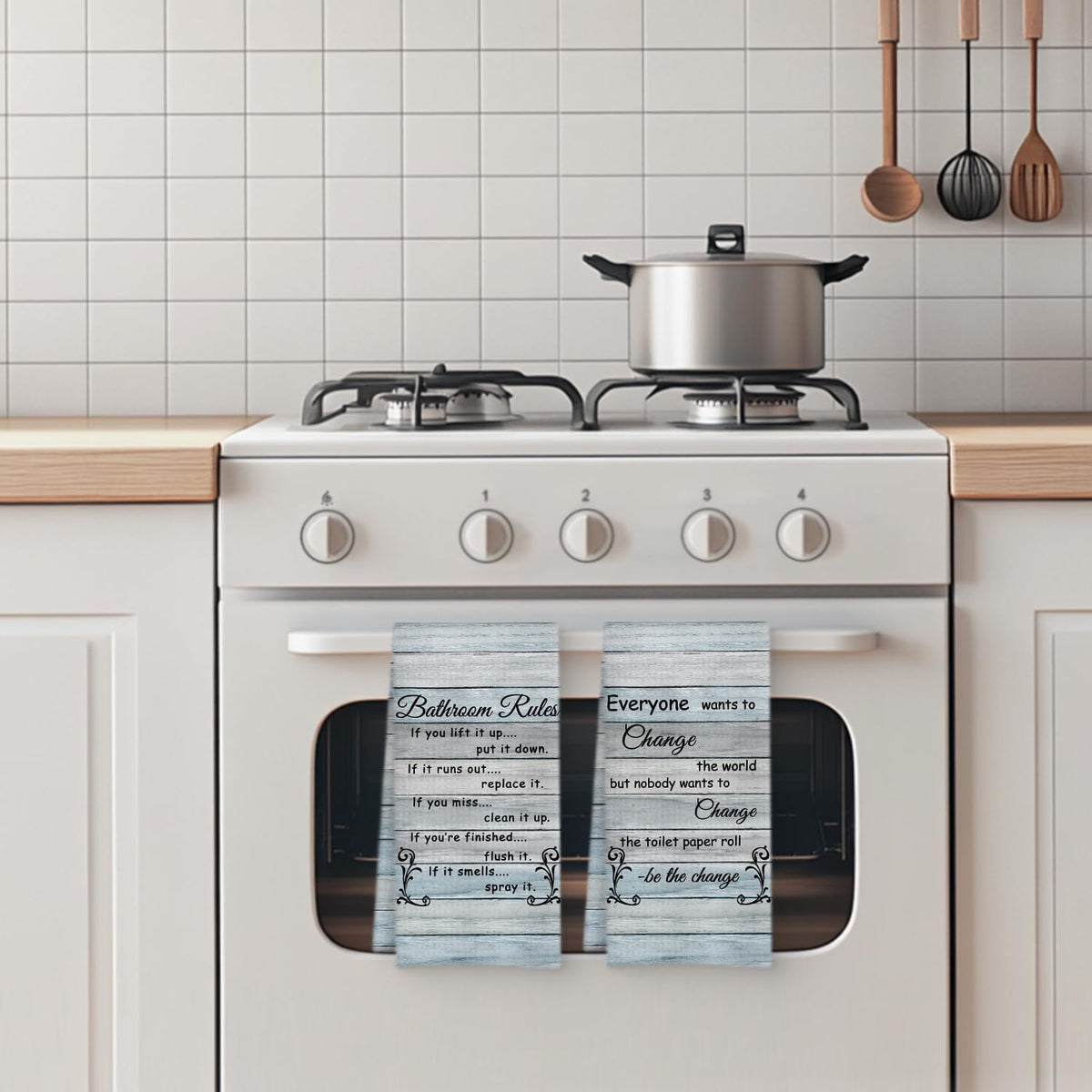 Fuasei multi-purpose towel set ideal for drying surfaces in kitchen or bathroom.