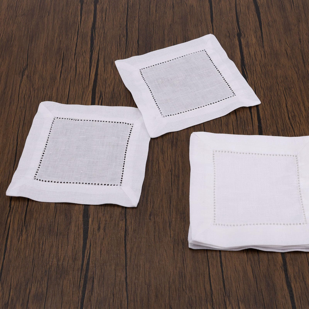 Thick soft absorbent Fukaisu linen napkins in white for spill control