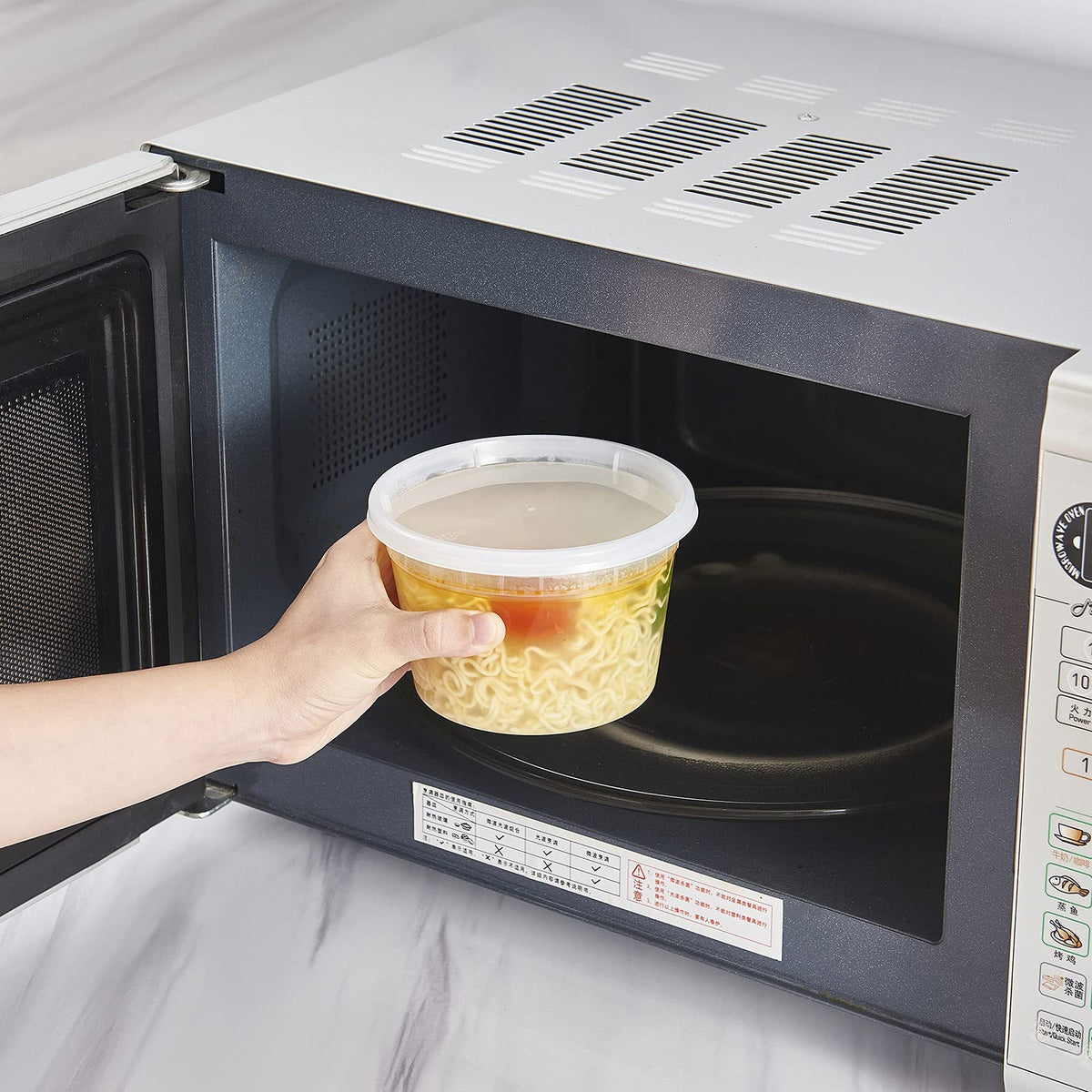 FULING microwave-safe container ideal for reheating leftovers safely.