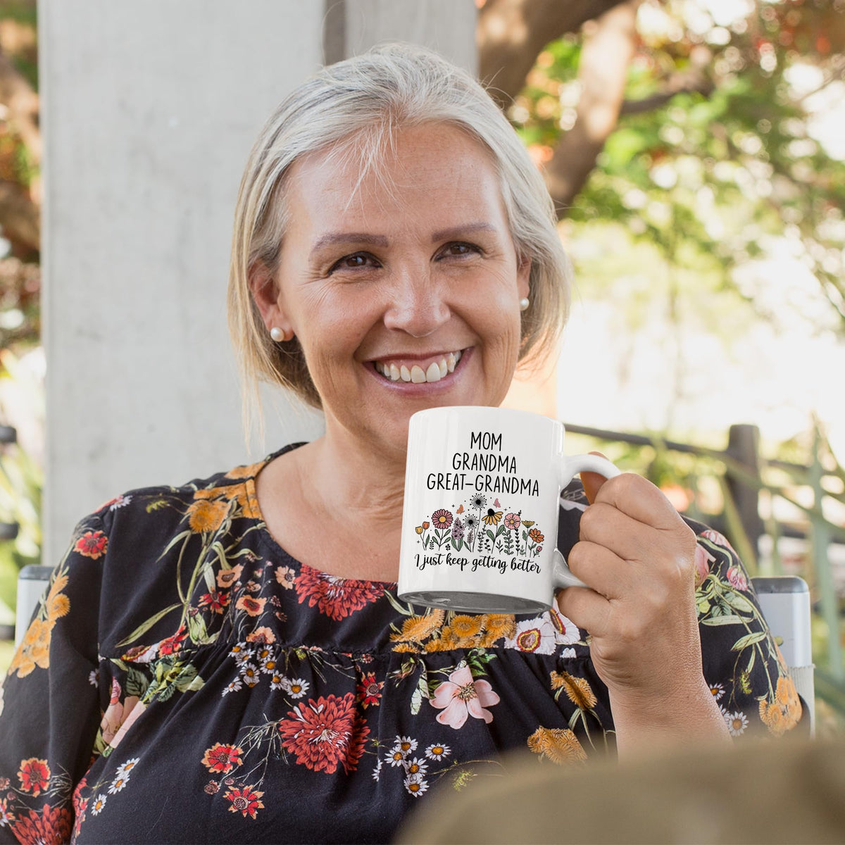 FUNITZ pregnancy announcement mug for great grandma, ideal for a heartwarming reveal.