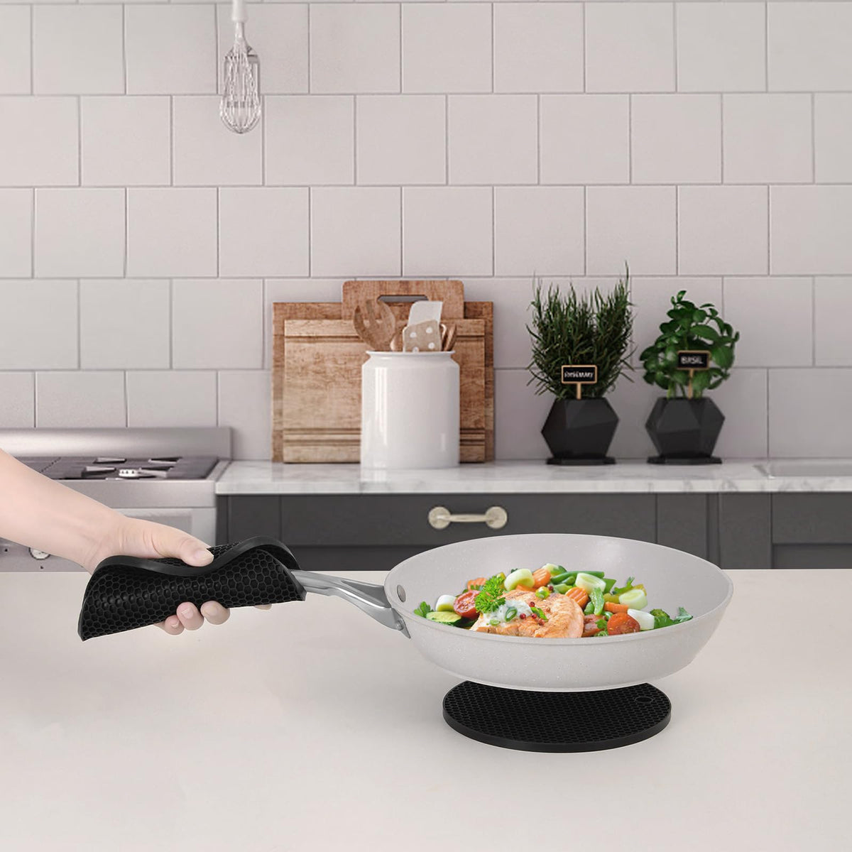Funnydin easy-clean materials and machine-washable design simplify kitchen maintenance.