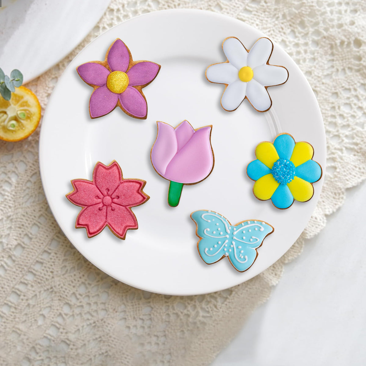FUSOTO flower-a cutter for versatile blossom designs on dough.