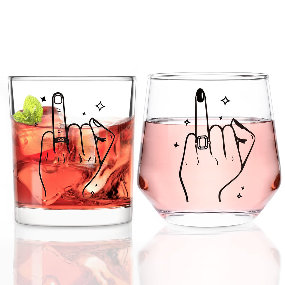 Futtumy Ring-Finger Wine Glasses pour, ideal for elegant toasts and celebrations