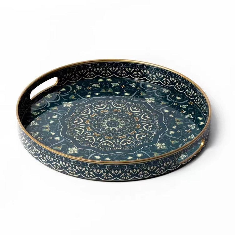 Fuukou round serving tray with handles for easy transport on coffee tables.