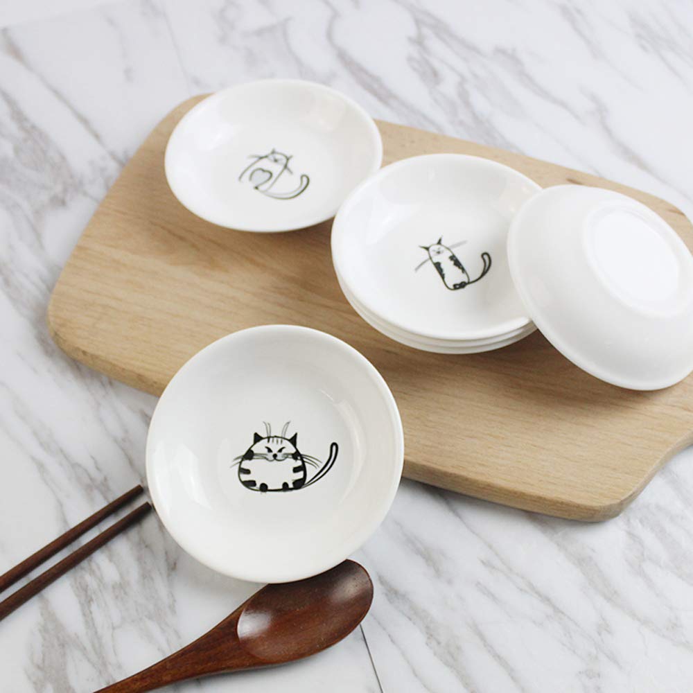FUYU microwave-safe cat plate, easy reheating and serving.