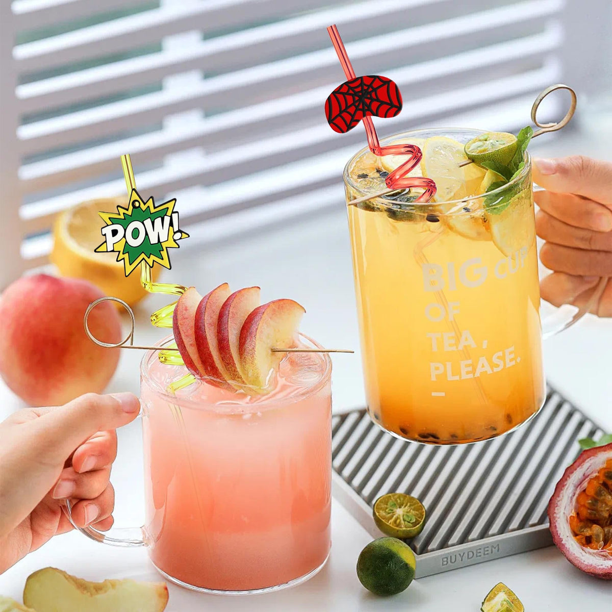 FZR Legend curved spider web straw adds fun to beverages