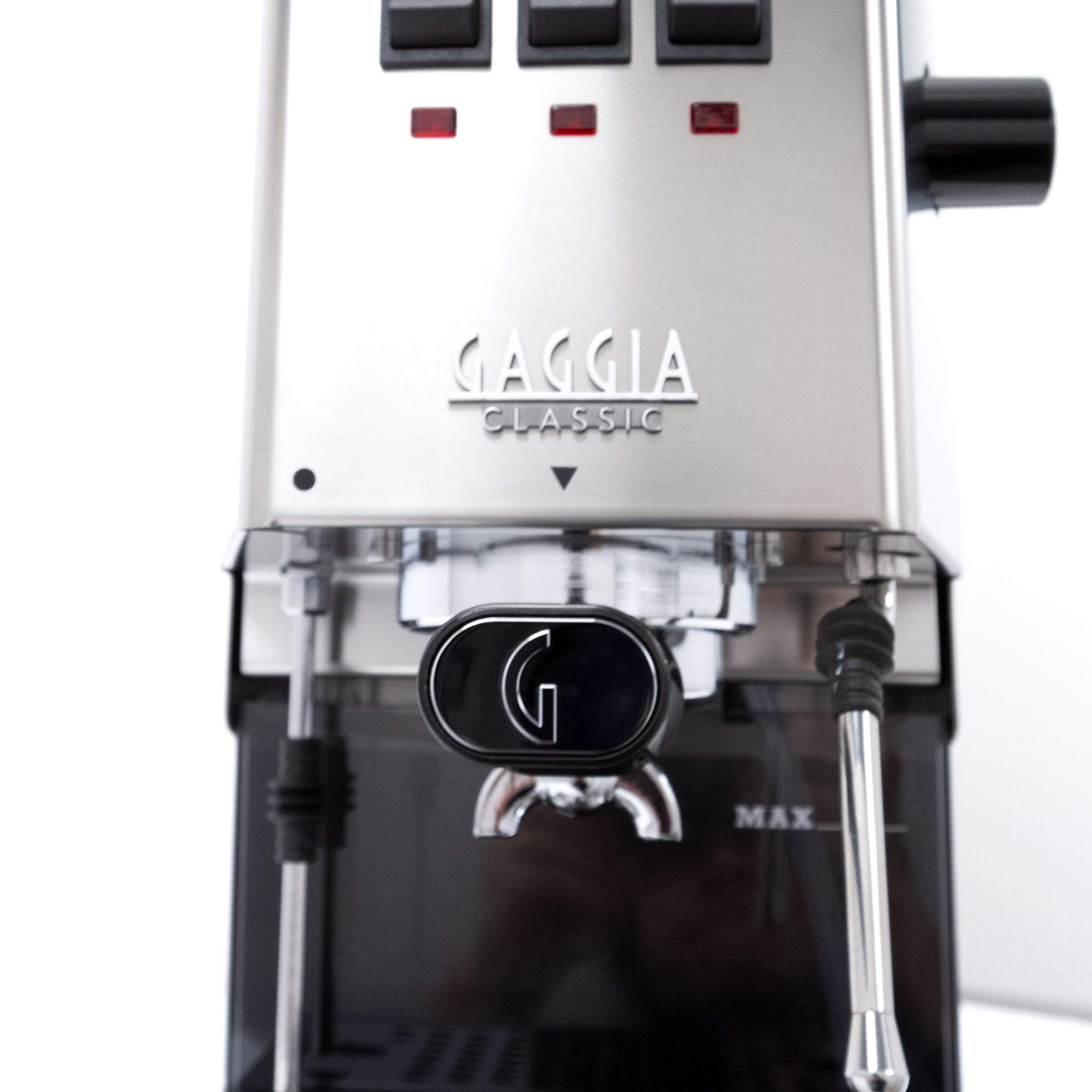 RI9380/46 E24 with 58mm commercial portafilter for stable extractions.