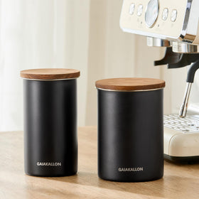GAIAKALLON canister inner valve detail demonstrates air-exhaust feature that helps preserve fresh aroma.