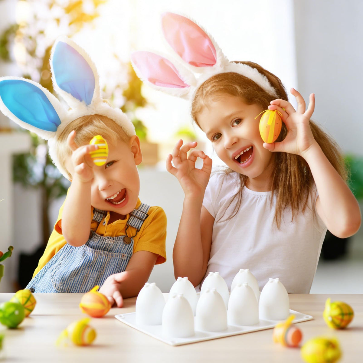 GARBODIY egg-shaped treats mold ideal for chocolate and candy