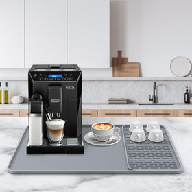 Garolue silicone coffee mat anti spill edge shows raised border for spill containment.