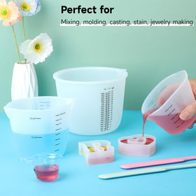 Gartful versatile set supports epoxy, paint, and crafts.