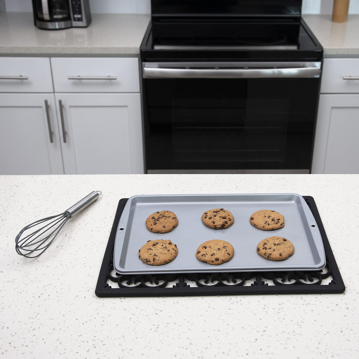 GASARÉ counter decorative trivet stays stylish on your countertop