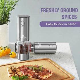 GATTLELIC grinder shows the 95ml capacity through a transparent container