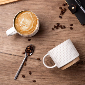GBHome mug with smooth rim ensures comfortable drinking morning rituals.