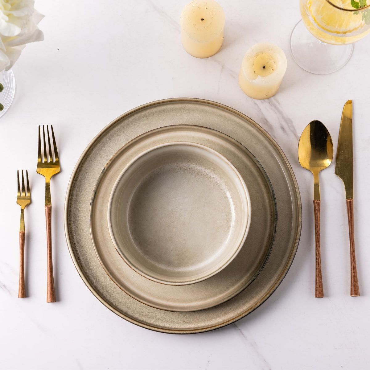 GBhome table setting with cappuccino, elegant and versatile