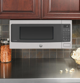 GE Profile PCHK11S1S1WSS cooking power detail highlighting even heating capability