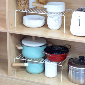 GEDLIRE pantry organizer keeps items visible and reachable