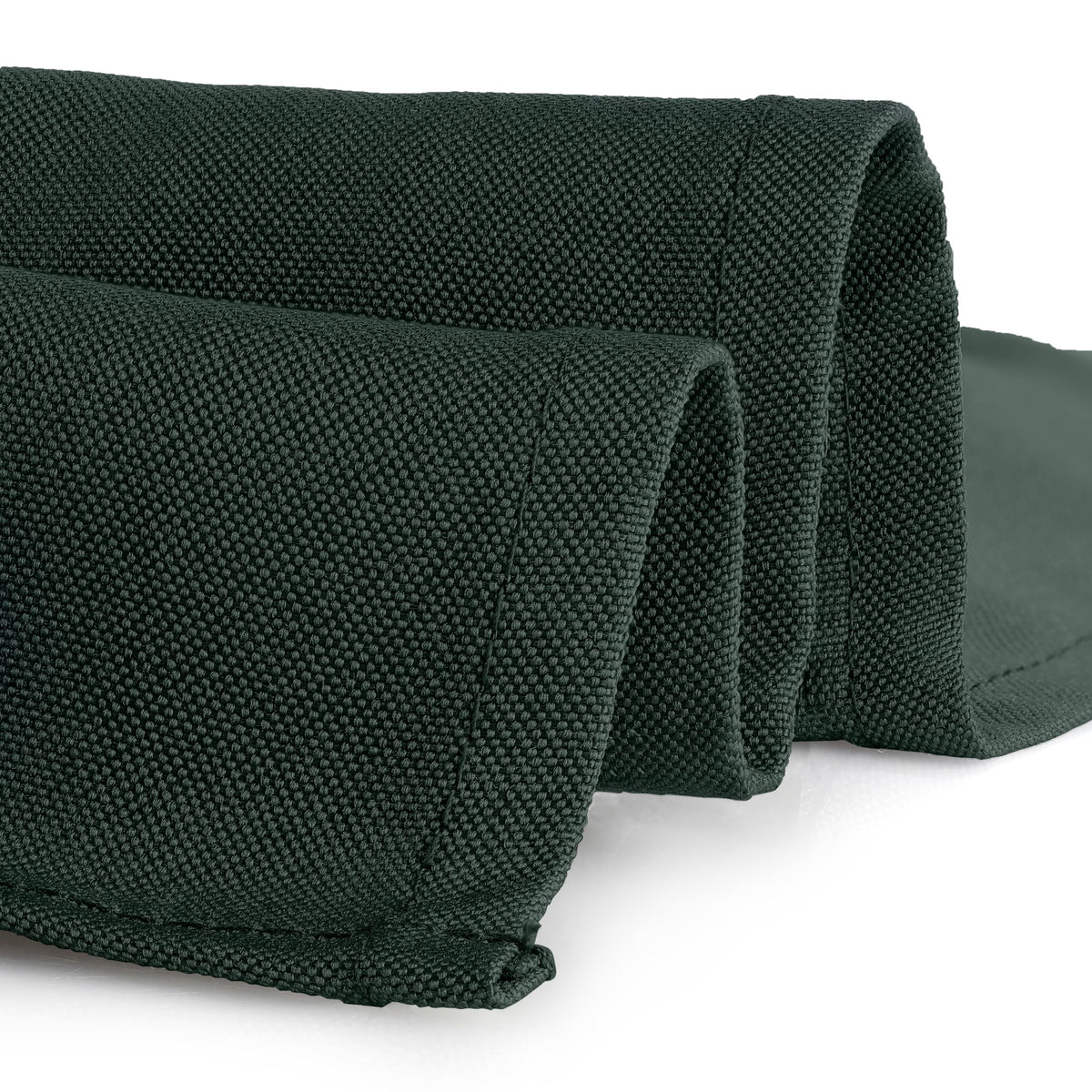 Gee Di Moda heavy-duty fabric close-up highlights wrinkle resistance and durability.